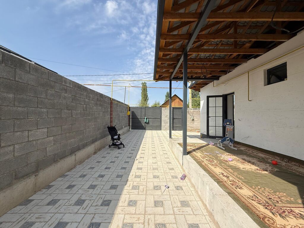 4 комнаты, 95 м², 3 соток, Бишкек, Арча-Бешик ж/м Риэлтор: фото 2