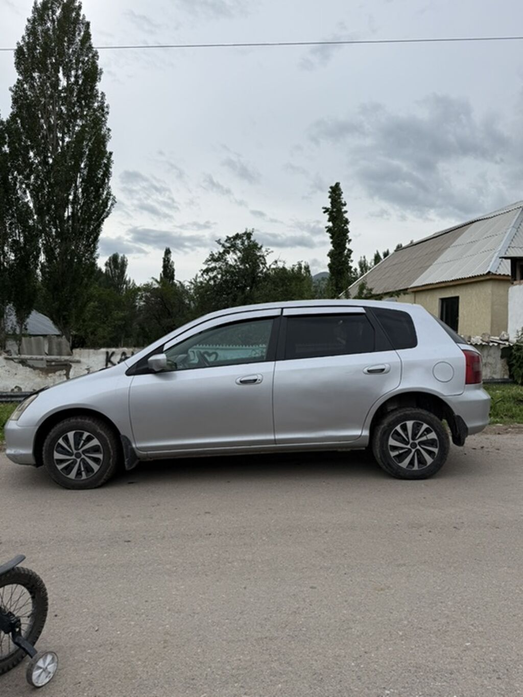 Honda Civic: 2002 г., 1.5 л, Автомат, Бензин, Хэтчбэк: фото 3