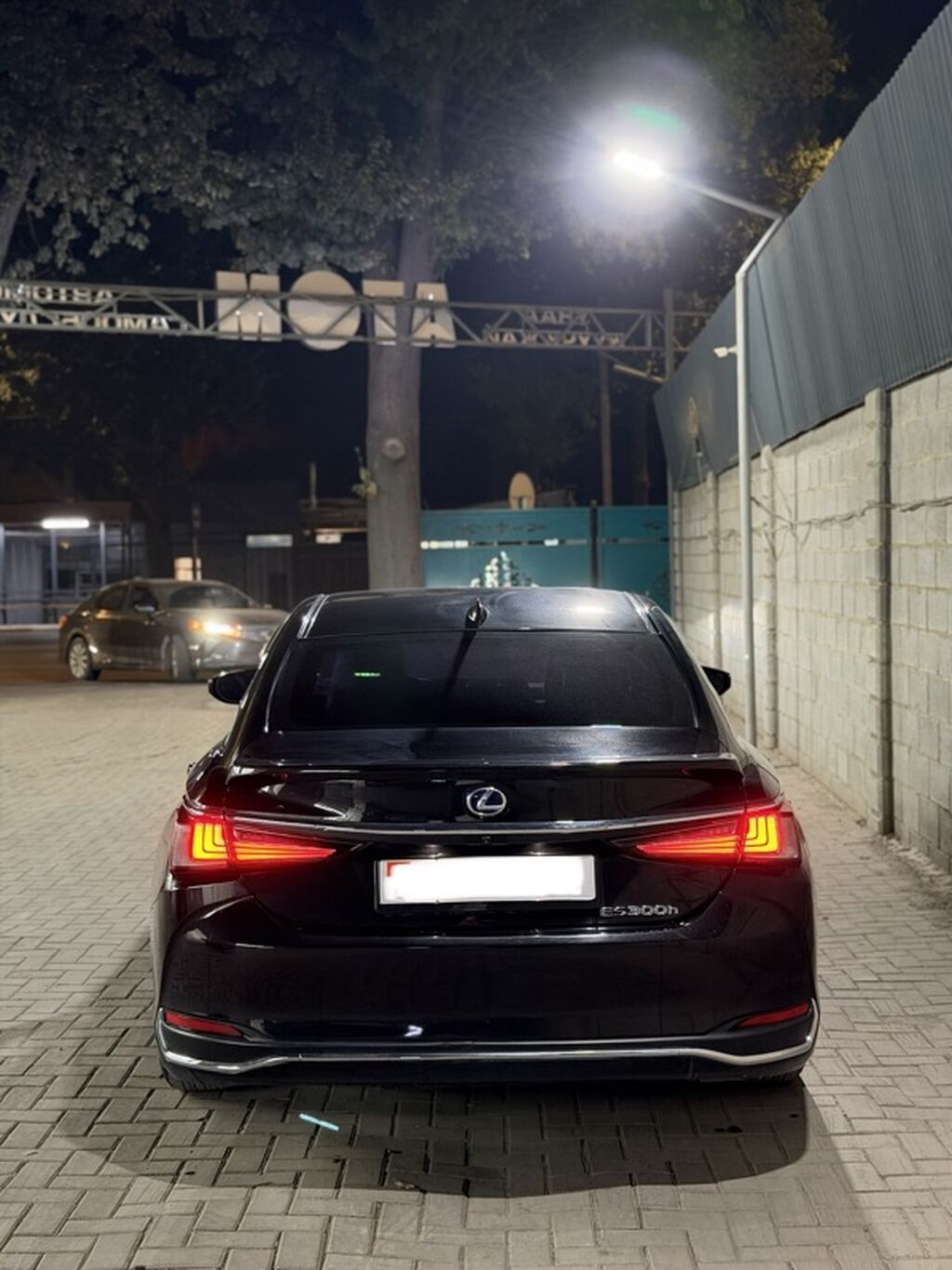 Lexus ES: 2021 г., 2.5 л, Автомат, Гибрид, Седан: фото 4