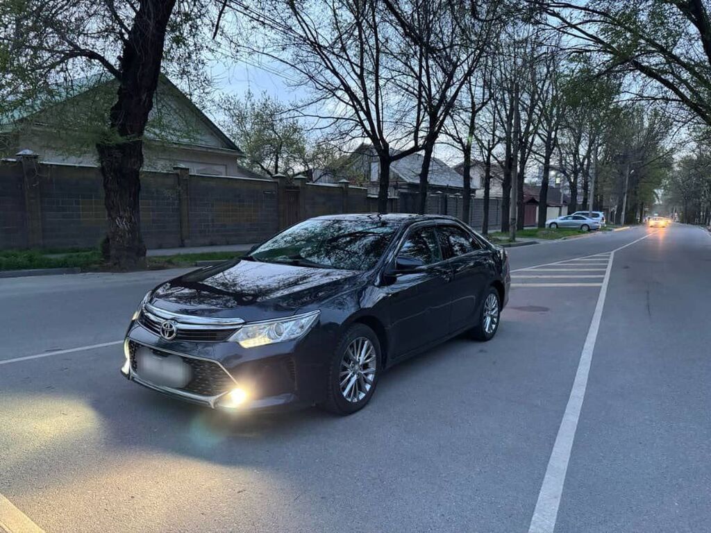 Toyota Camry: 2015 г., 2 л, Автомат, Бензин, Седан: фото 2