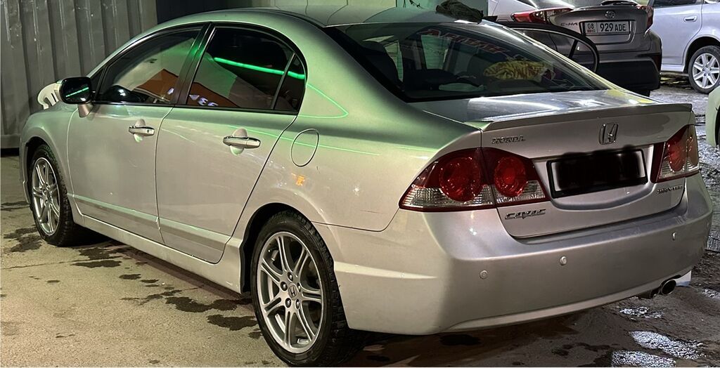 Honda Civic: 2008 г., 2 л, Автомат, Бензин, Седан: фото 4