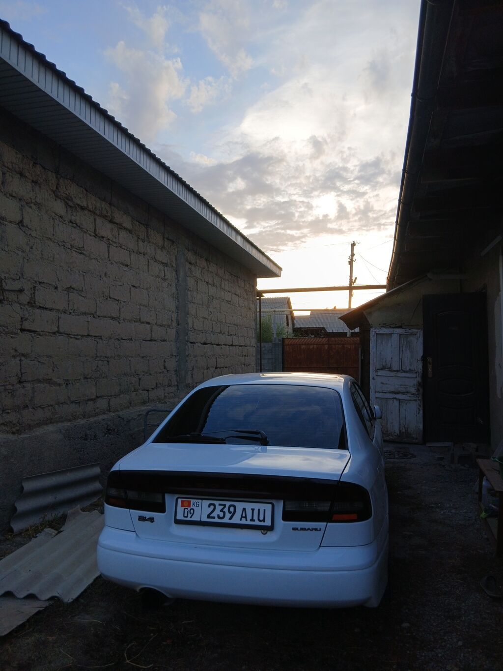 Subaru Legacy: 2002 г., 2.5 л, Автомат, Бензин, Седан: фото 3
