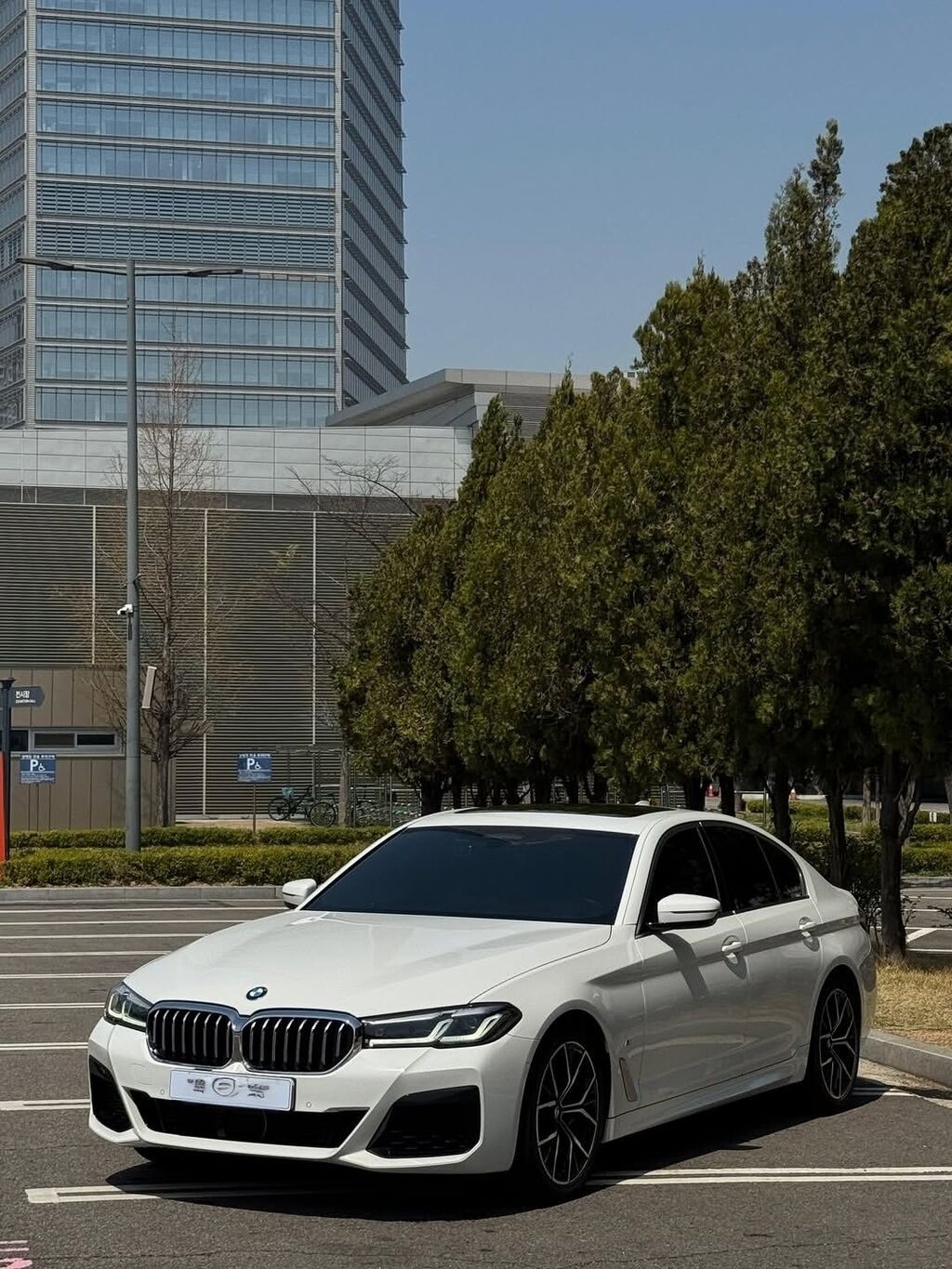 BMW 5 series: 2021 г., 2 л, Автомат, Бензин, Седан: фото 4