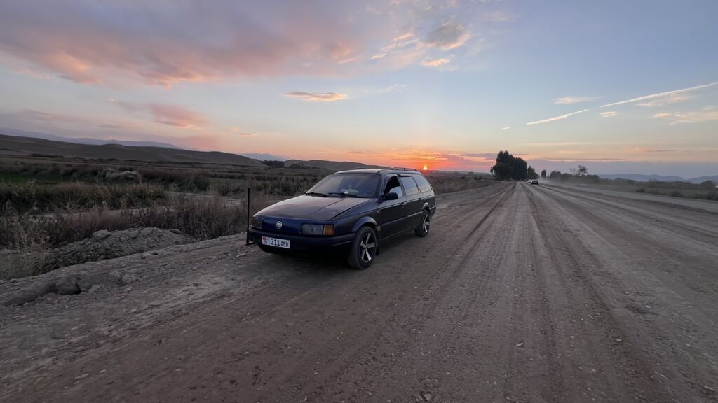 Volkswagen Passat Variant: 1992 г., 1.8 л, Механика, Бензин, Универсал: фото 2