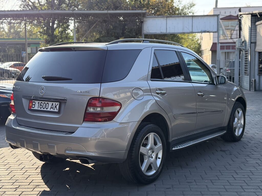 Mercedes-Benz ML-Class: 2008 г., 5.5 л, Автомат, Бензин, Кроссовер: фото 4