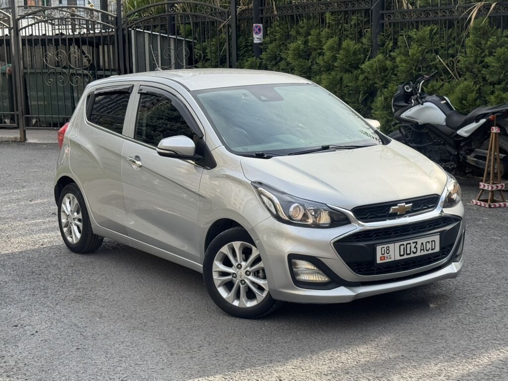 Chevrolet Spark: 2019 г., 1 л, Автомат, Бензин, Хэтчбэк: фото 1