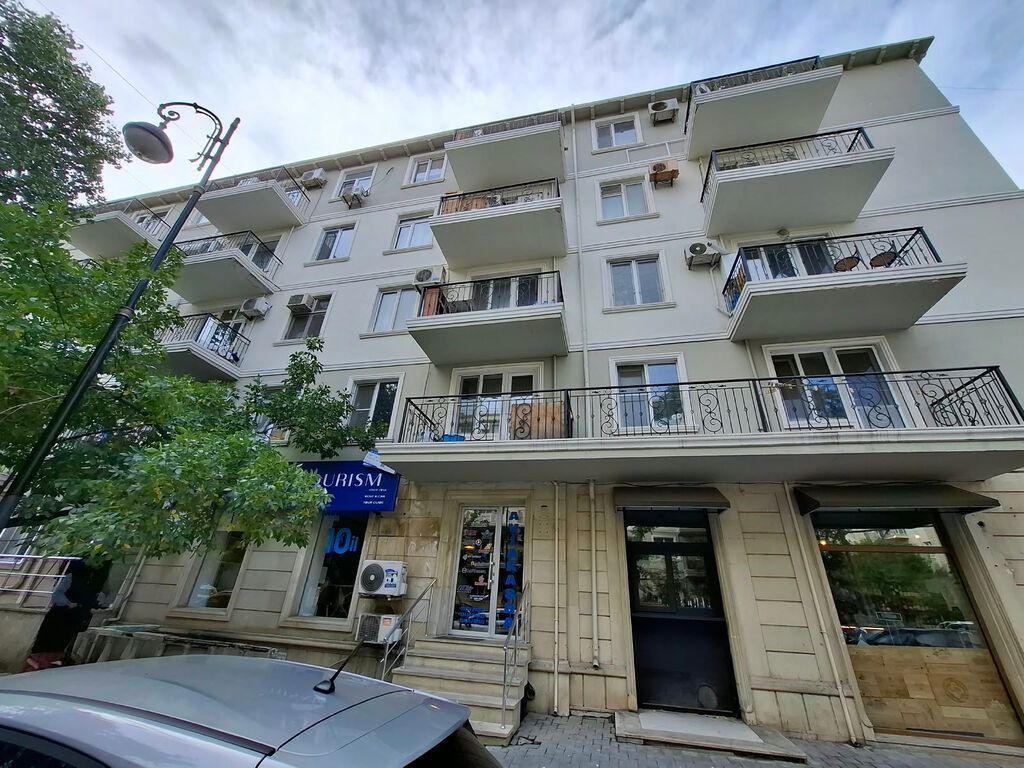 Bakı, 3 otaqlı, Köhnə tikili, 62 kv. m