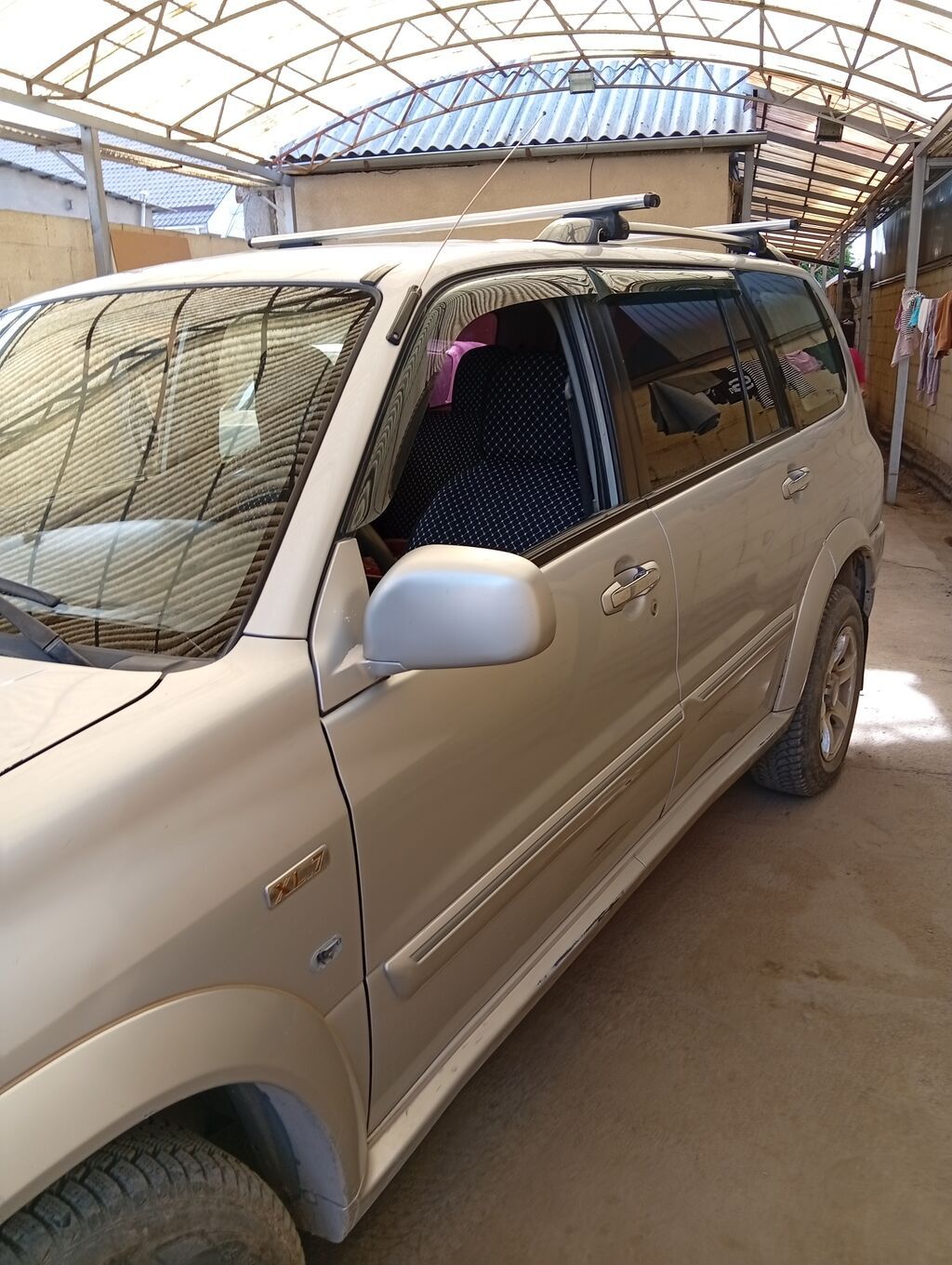 Suzuki XL7: 2001 г., 2.7 л, Механика, Газ, Внедорожник: фото 6