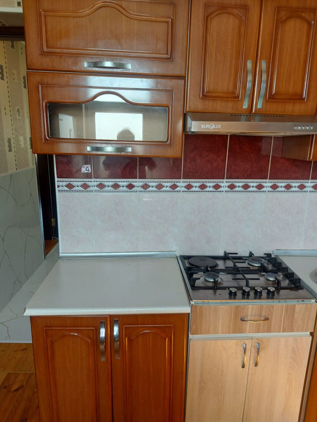 TƏCİLİ SATILIR – 2 OTAQLI, 62 KV.M | POLAD HƏŞİMOV KÜÇƏSİ Bakı şəhəri