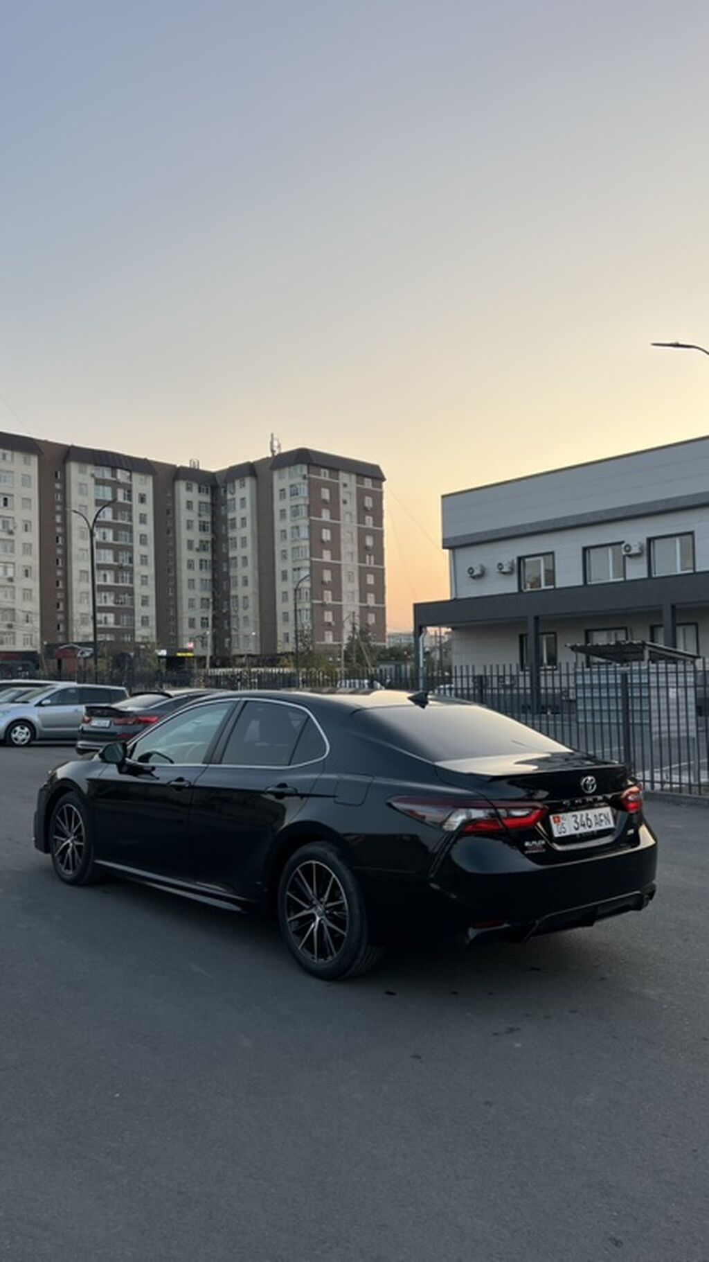 Toyota Camry: 2022 г., 2.5 л, Автомат, Седан: фото 2