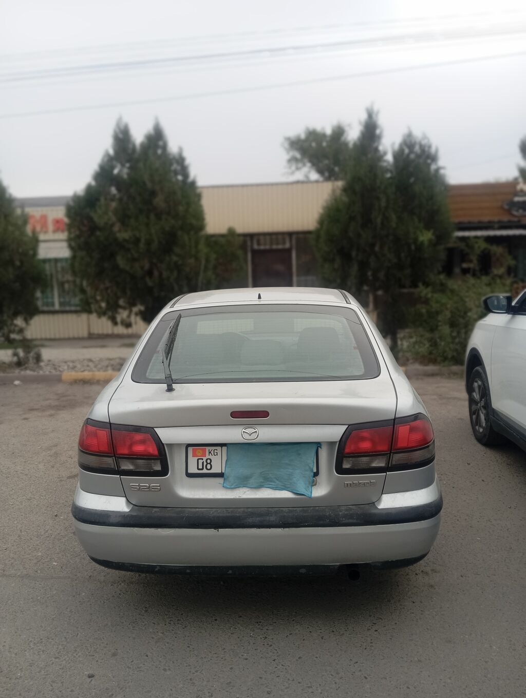 Срочно продам Mazda 626, 1998 г., 2 л, механика: фото 4