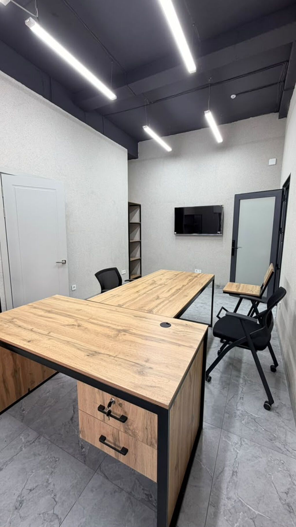 🏢 ПРОДАЁТСЯ ОФИС 120 м² В ЖК «БОТСАД» 📍 Пересечение ул. 7 Апреля и