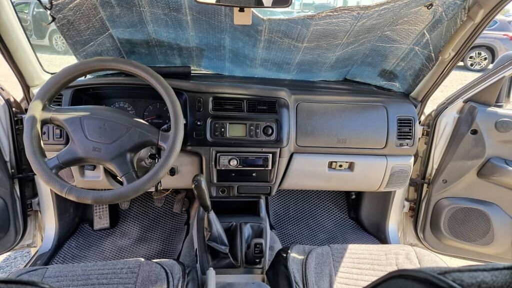 Mitsubishi Pajero Sport: 2003 г., 2.5 л, Механика, Дизель, Внедорожник: фото 6