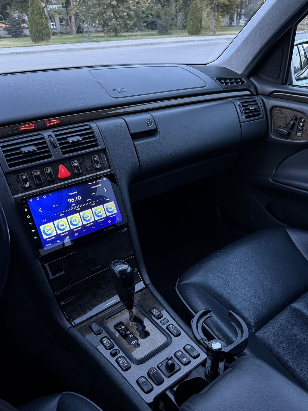 Mercedes-Benz E-Class: 2002 г., 3.2 л, Автомат, Бензин, Седан: фото 8