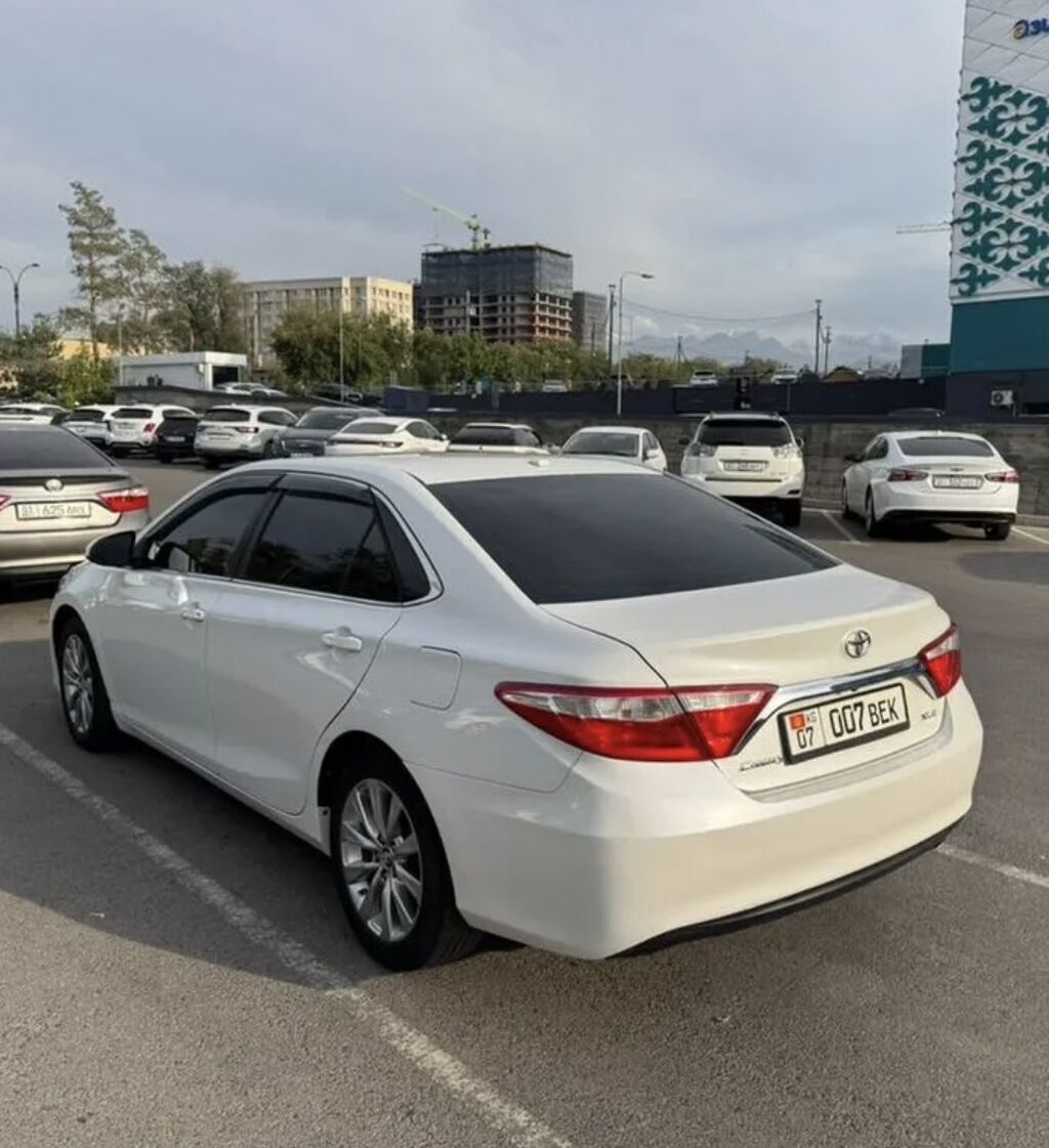 Toyota Camry: 2015 г., 2.5 л, Автомат, Бензин: фото 2