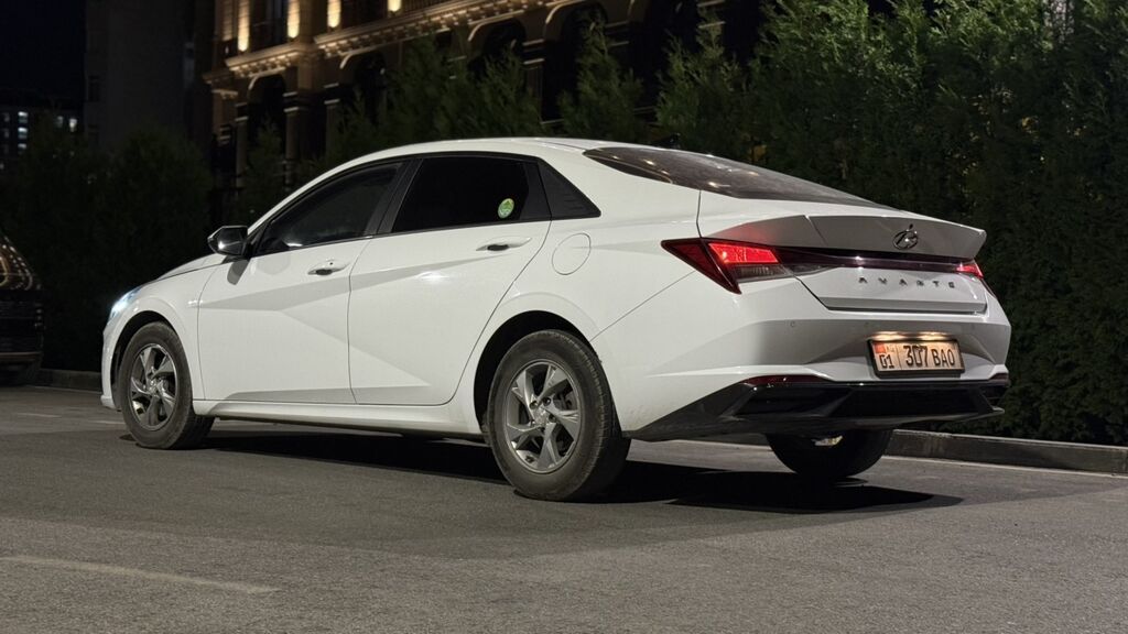 Hyundai Avante: 2020 г., 1.6 л, Робот, Бензин, Седан: фото 4