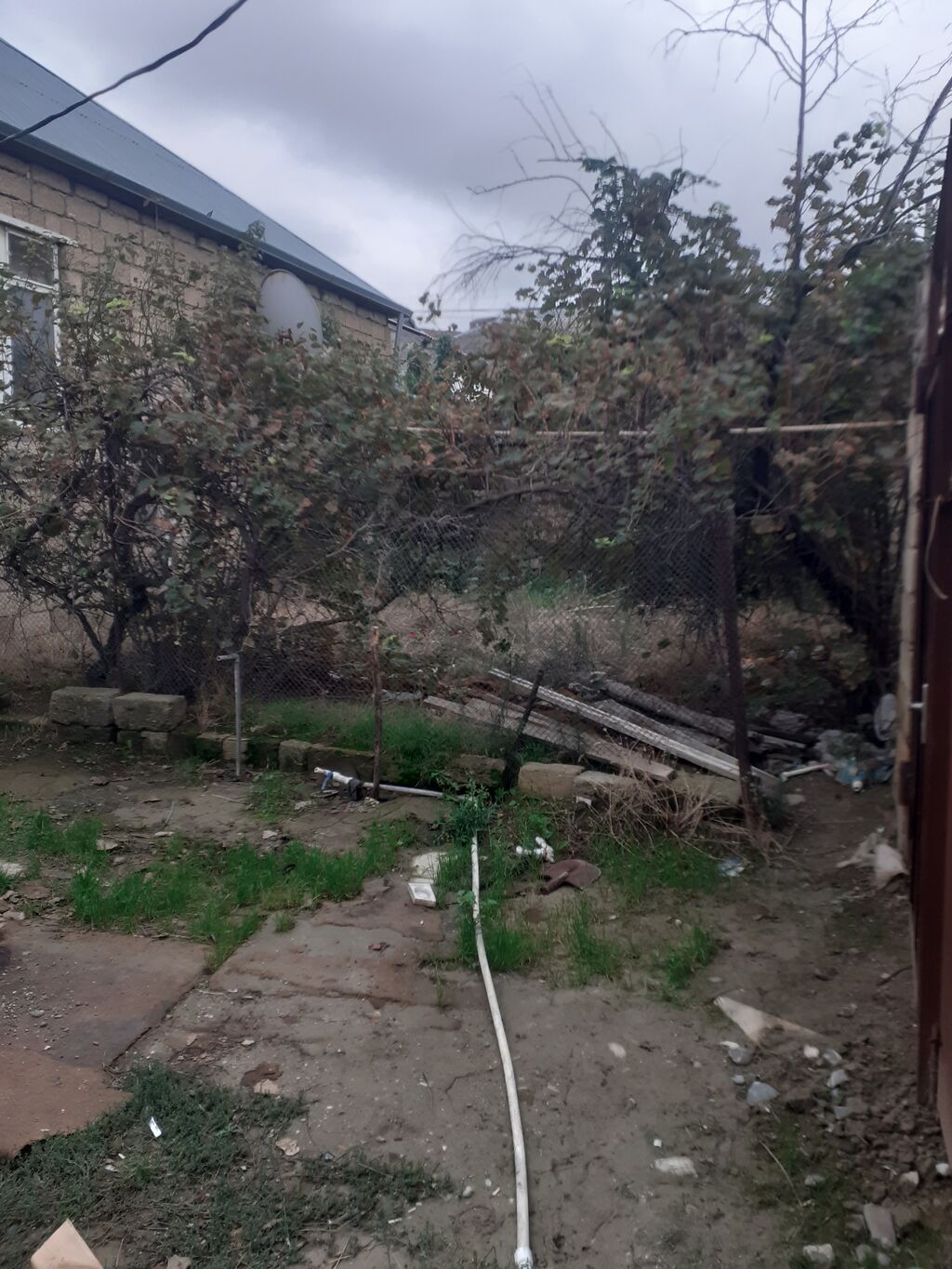 5 otaqlı, 100 kv. m, Orta təmir
