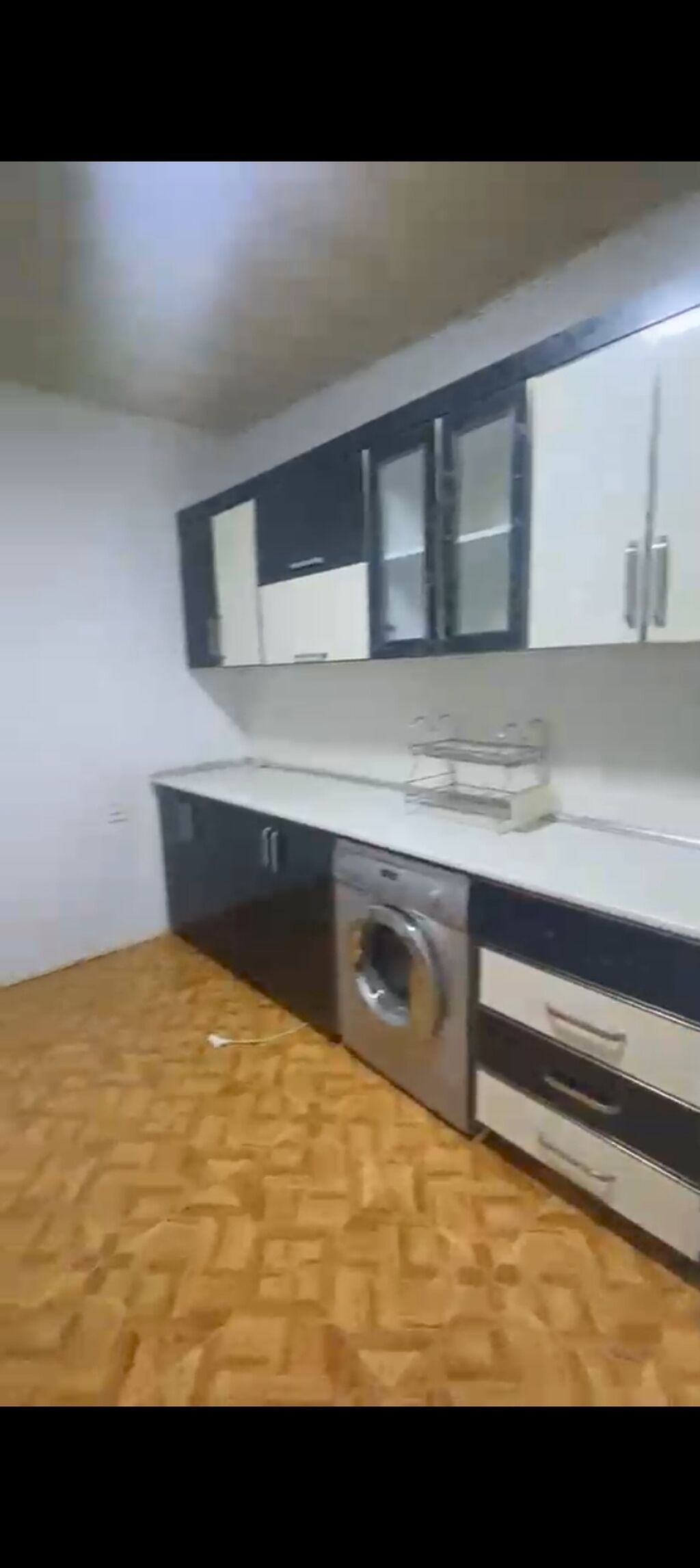 Obyekt: 3 otaqlı mənzil (mətbəx, yataq otağı, zal/yaşayış otağı
