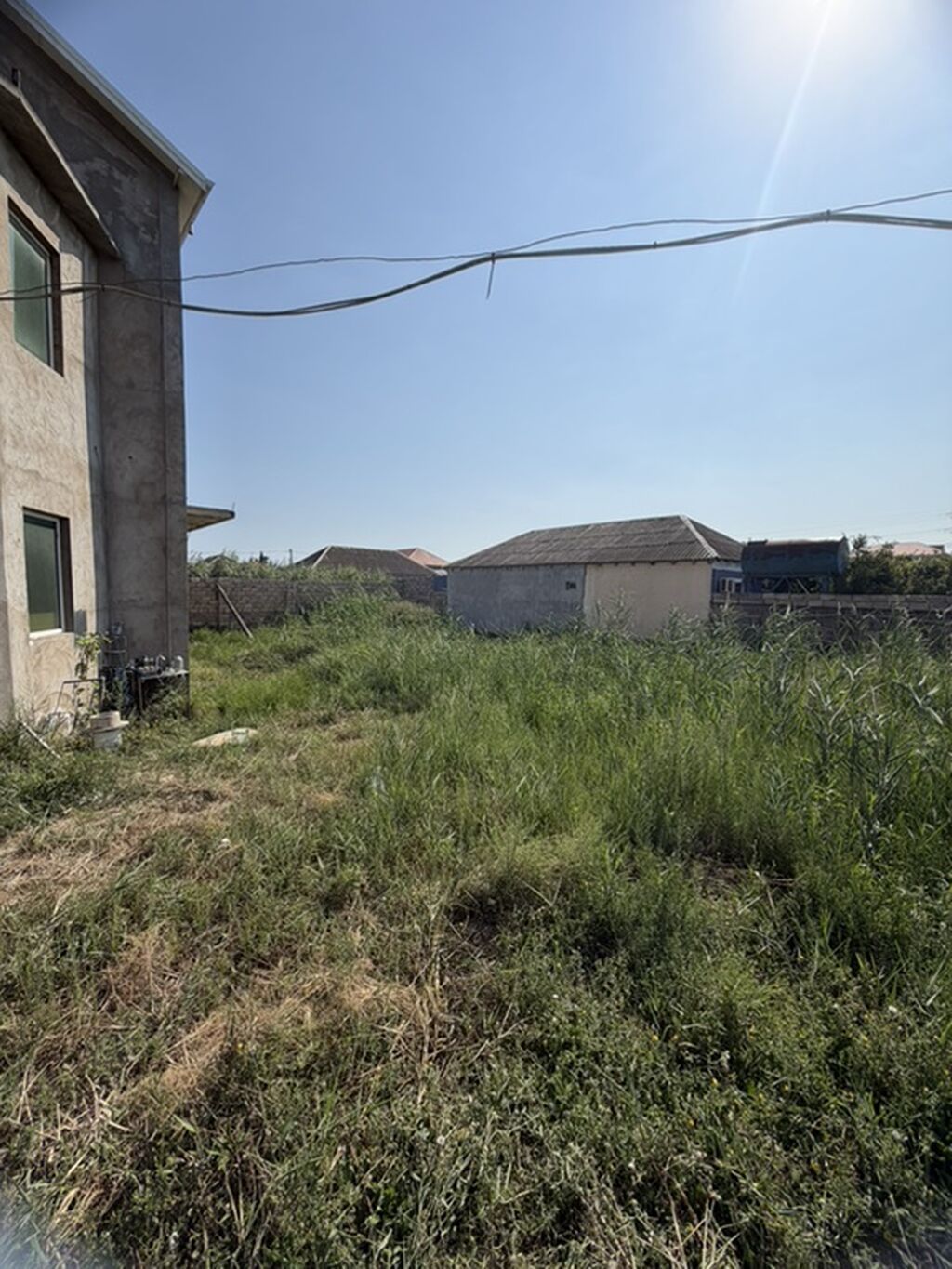 8 otaq, 450 kv. m, Təmirsiz