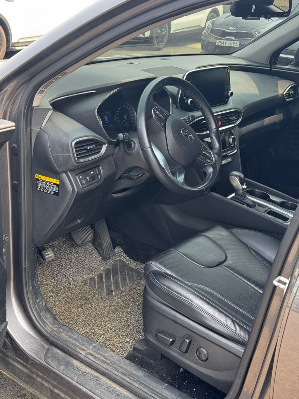 Hyundai Santa Fe: 2019 г., 2 л, Автомат, Бензин, Кроссовер: фото 4