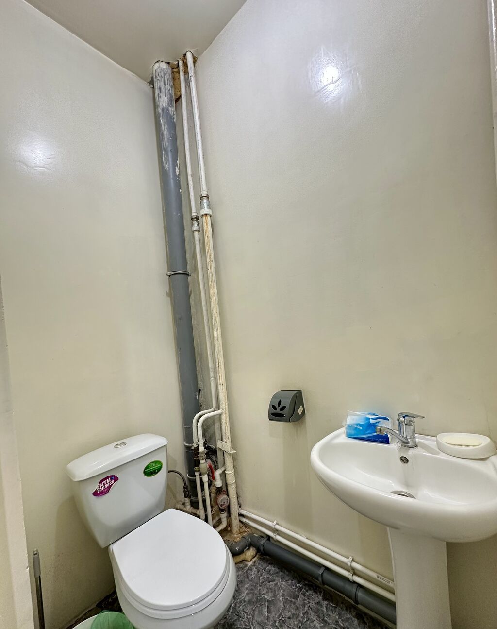 2 комнаты, 52 м², Ак-Эмир рынок 106 серия, 8 этаж, Старый ремонт: фото 7