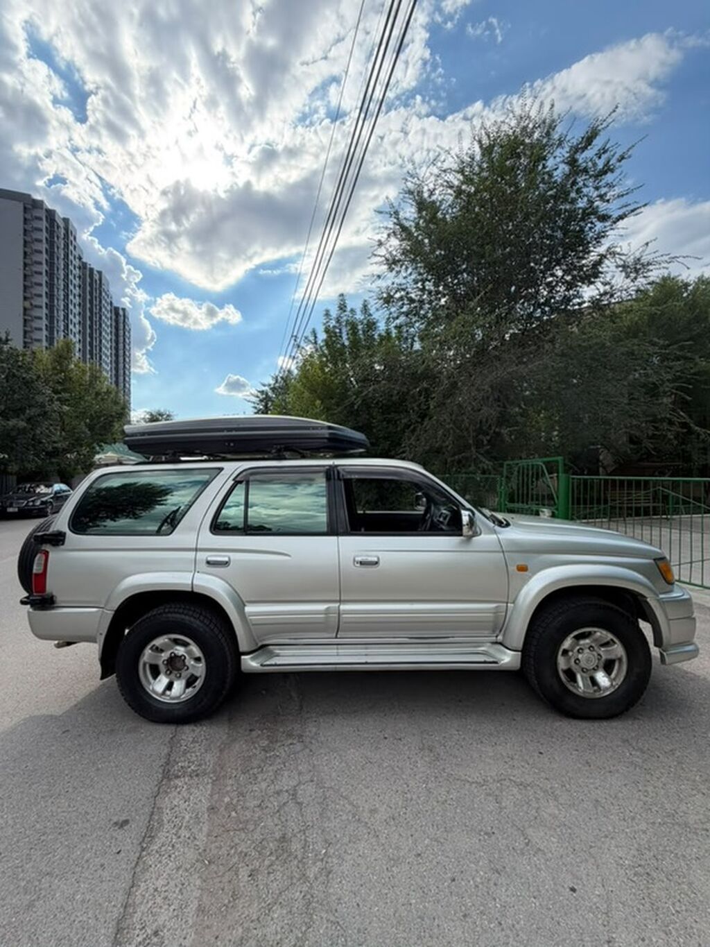 Toyota Hilux Surf: 2000 г., 2.7 л, Автомат, Газ, Внедорожник: фото 2