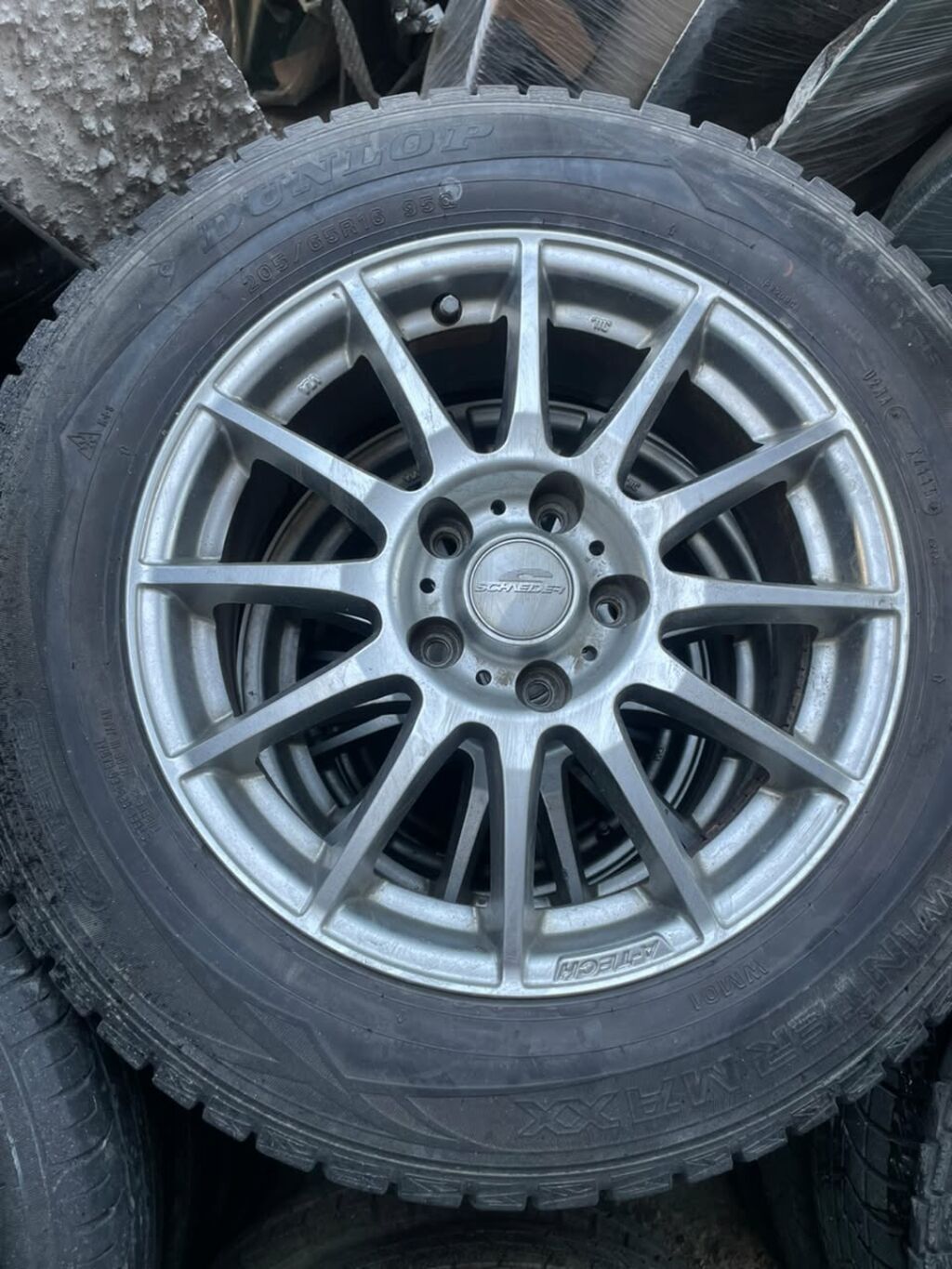 Колеса в сборе 215 / 65 / R 16, Зима, Б/у, Комплект, Легковые, Литые, отверстий - 5