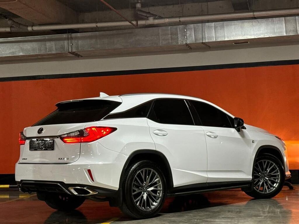 Lexus RX: 2018 г., 3 л, Автомат, Бензин, Кроссовер: фото 2