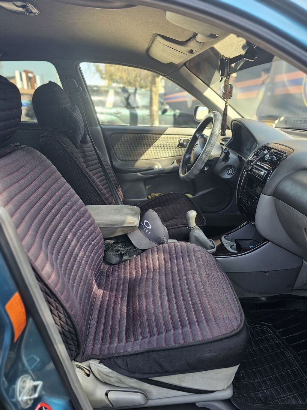 Mazda 626: 2000 г., 2 л, Механика, Бензин, Седан: фото 4