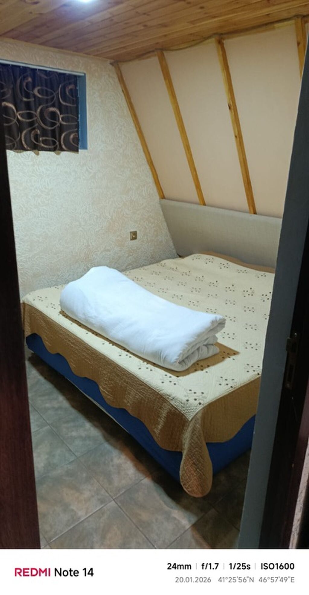 Qaxda A‑Frame tipli dağ evi – gündəlik istirahət üçün - Üslub: trapes