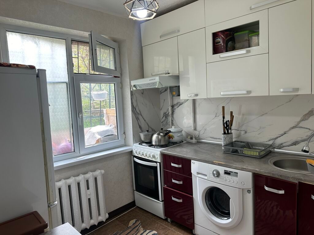 3 комнаты, 58 м², 11 мкр 104 серия, 1 этаж, Косметический ремонт: фото 4