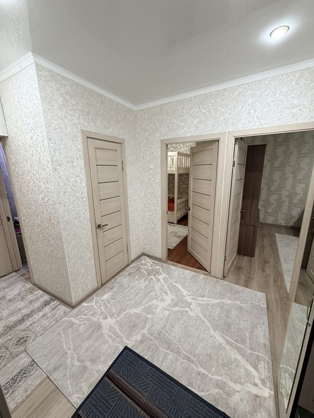 3 комнаты, 68 м², 105 серия, 1 этаж, Свежий ремонт: фото 2