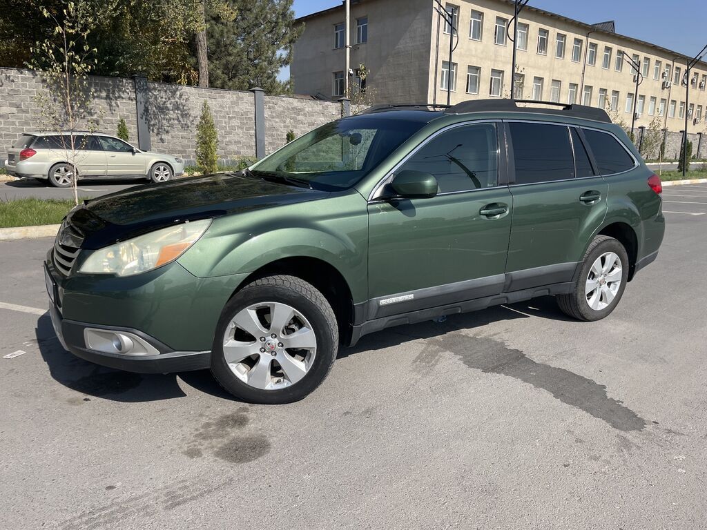 Subaru Outback: 2010 г., 2.5 л, Автомат, Бензин, Универсал: фото 3