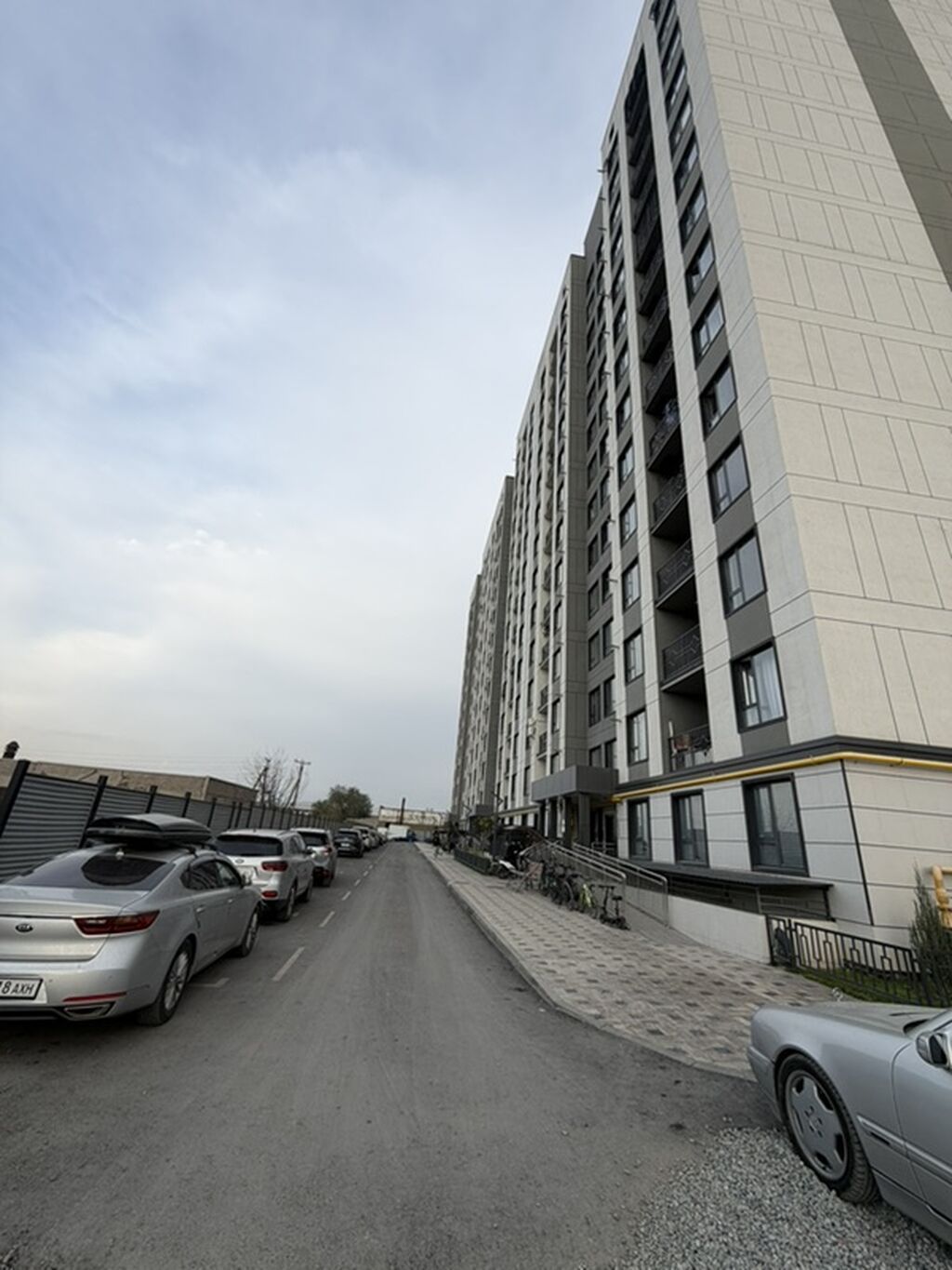3 комнаты, 96 м², Кара-Жыгач ж/м 11 этаж, Свежий ремонт: фото 2