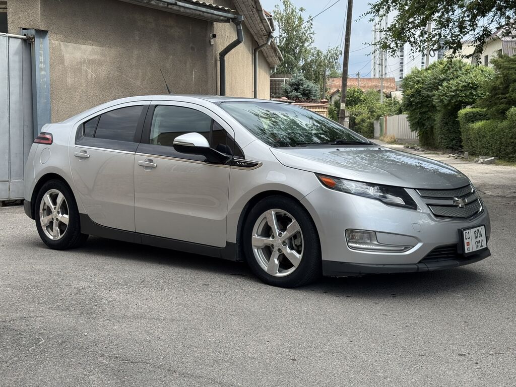 Chevrolet Volt 2012, гибрид, 1.5 л: фото 3
