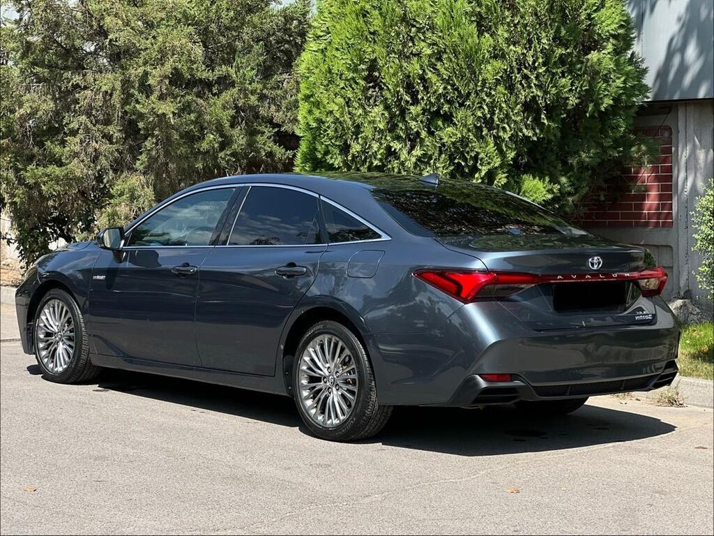 Toyota Avalon: 2018 г., 2.5 л, Автомат, Гибрид, Седан: фото 3
