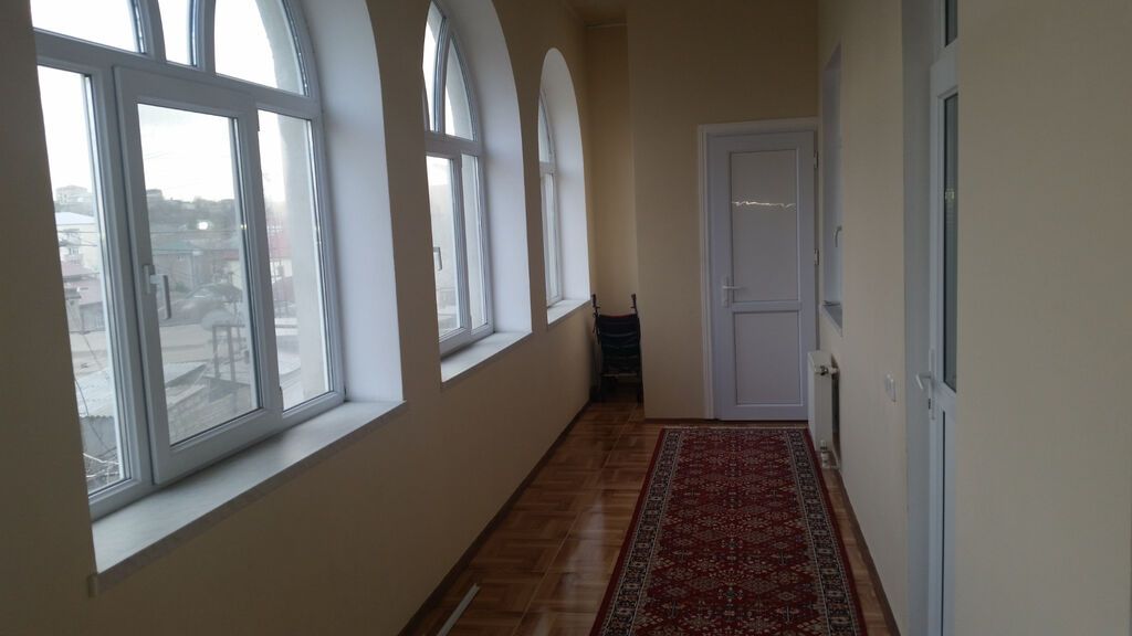 6 otaqlı, 260 kv. m, Kredit yoxdur, Orta təmir