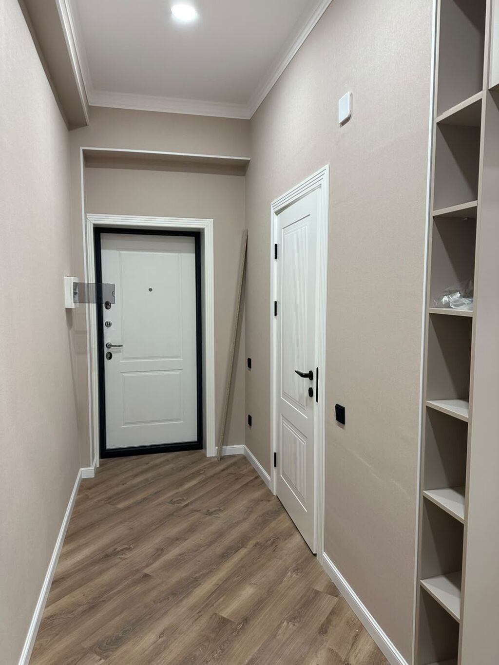 Сдается 1-комнатная квартира 📍 Район — село Кок-Жар 📐 Площадь — 35 м²