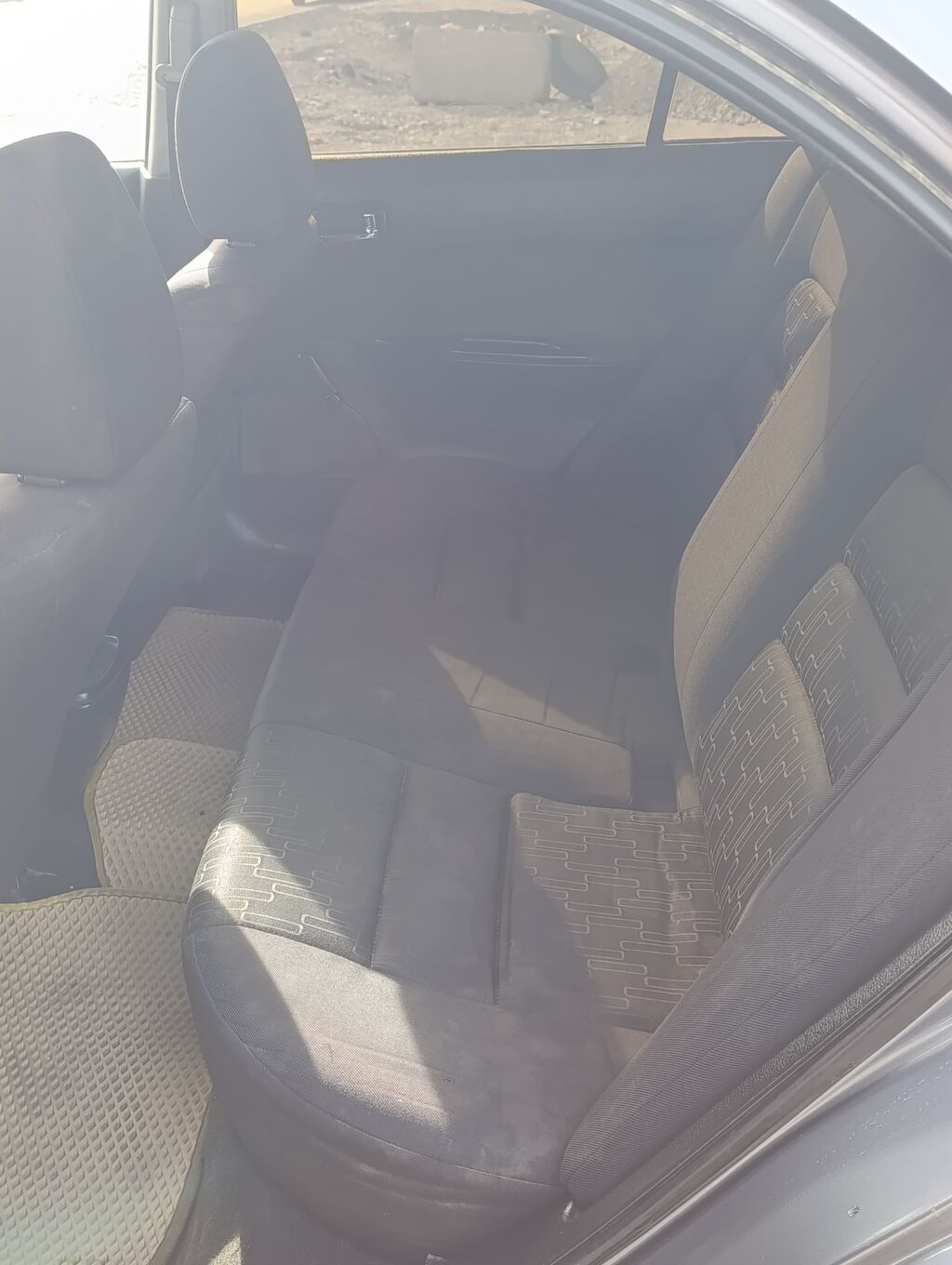 Mazda 6: 2003 г., 2 л, Автомат, Седан: фото 6