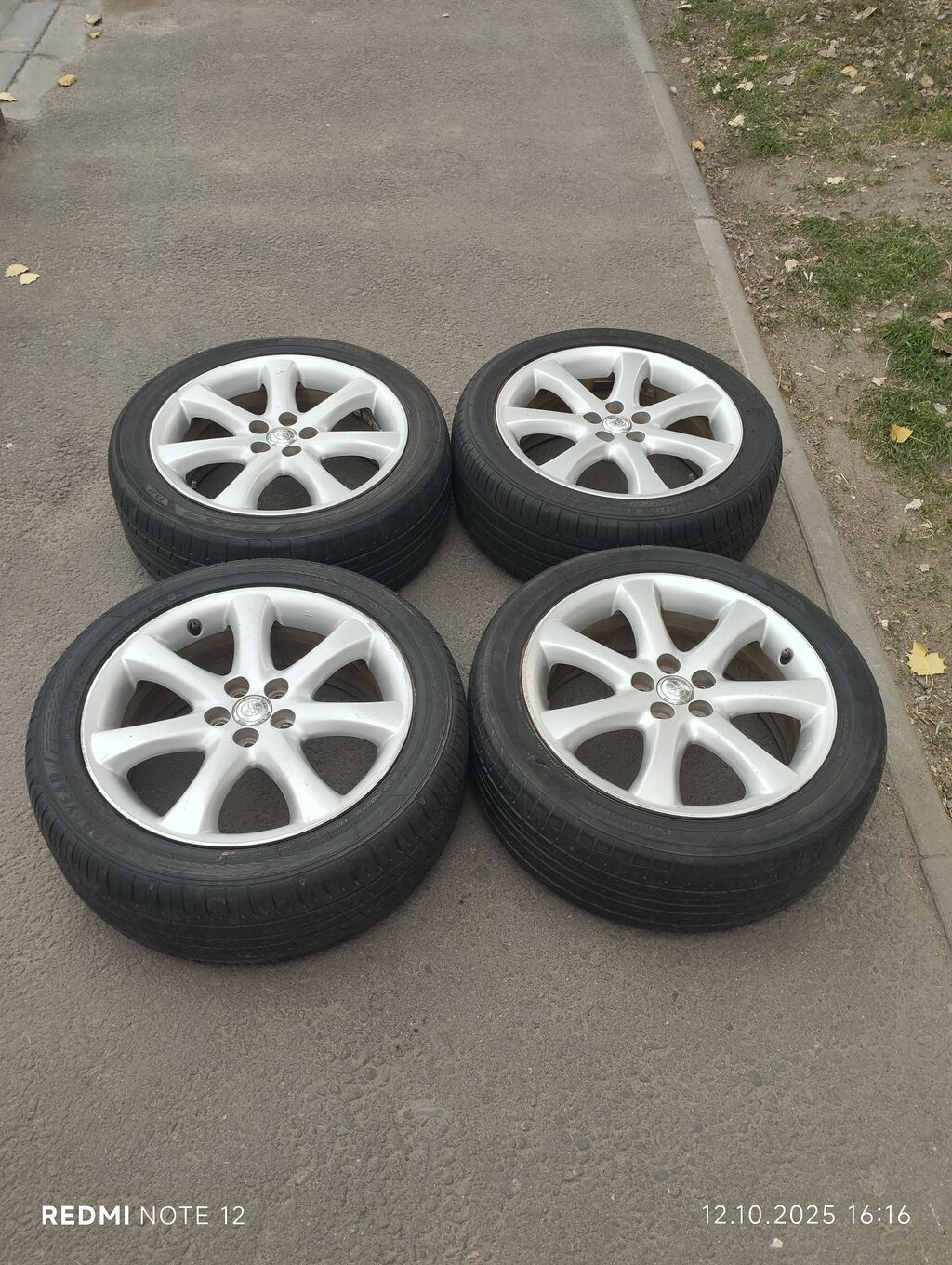 Колеса в сборе 235 / 55 / R 17, Лето, Б/у, Комплект, Внедорожные (АТ/МТ), Литые, отверстий - 5: фото 2