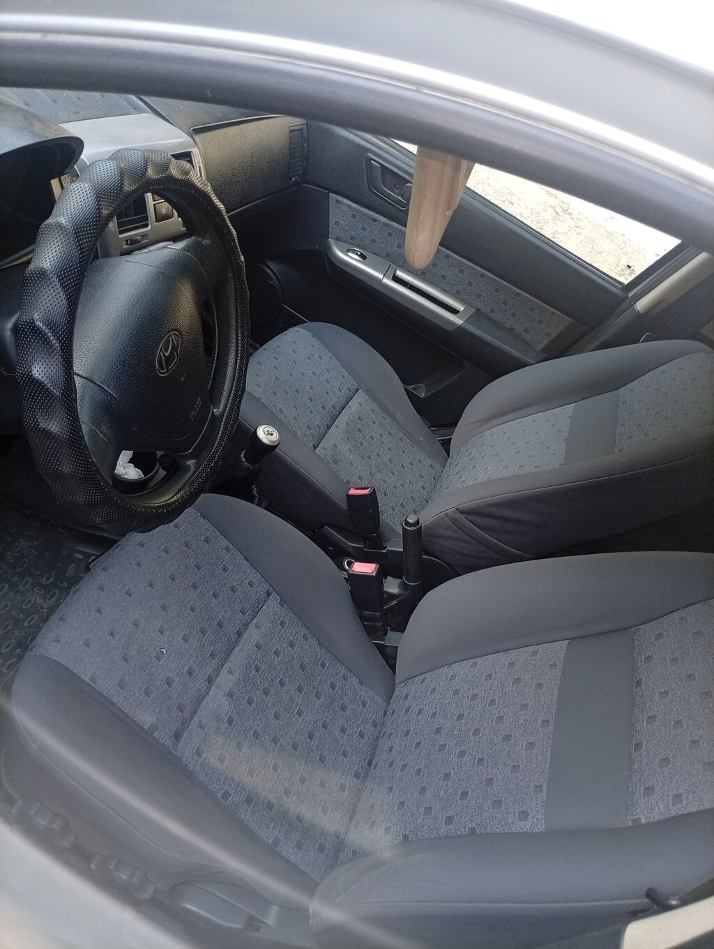 Hyundai Getz: 2005 г., 1.4 л, Механика, Бензин, Хэтчбэк: фото 4