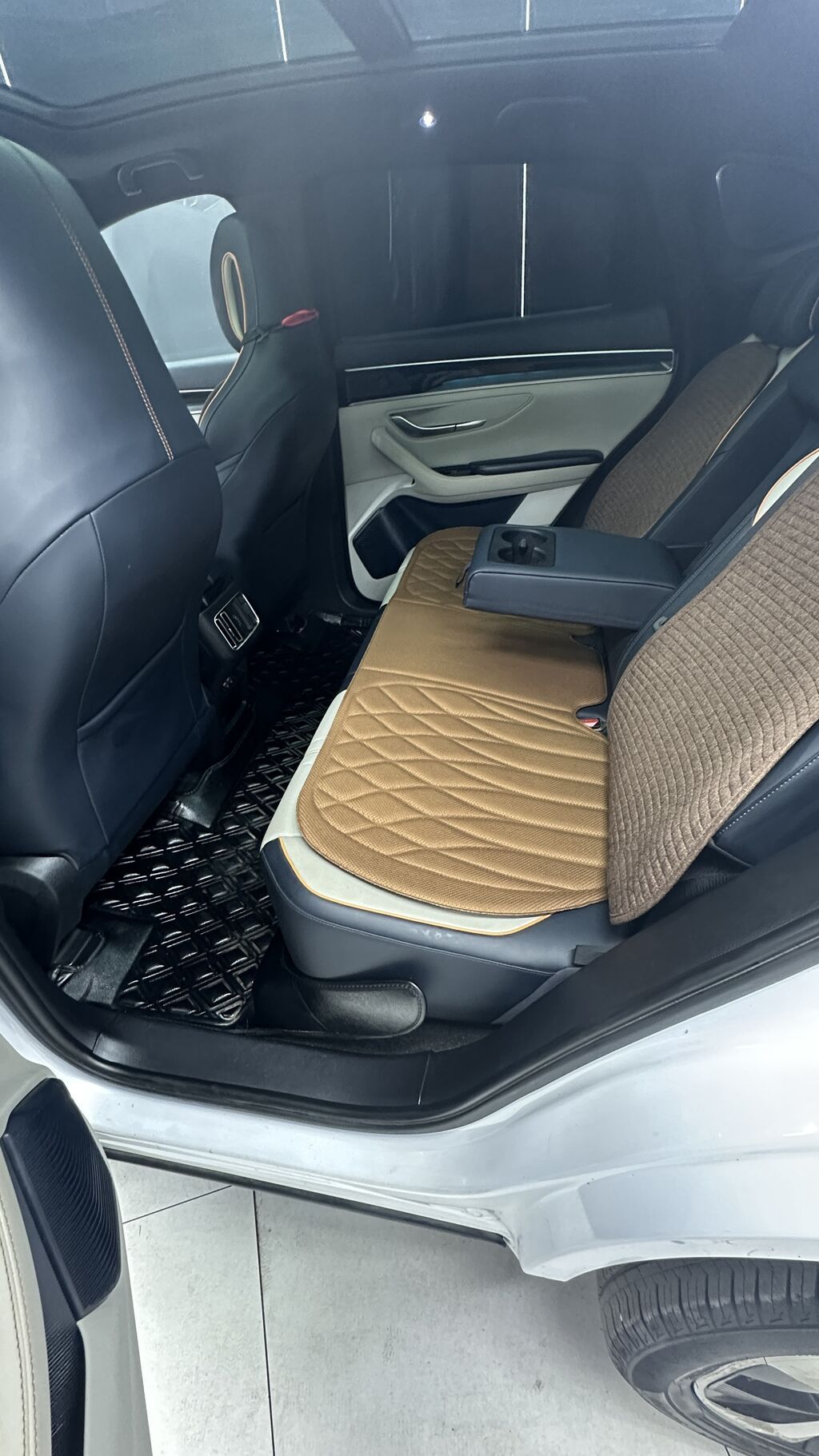 BYD Song Plus: 2023 г., 0.1 л, Вариатор, Электромобиль, Кроссовер: фото 7