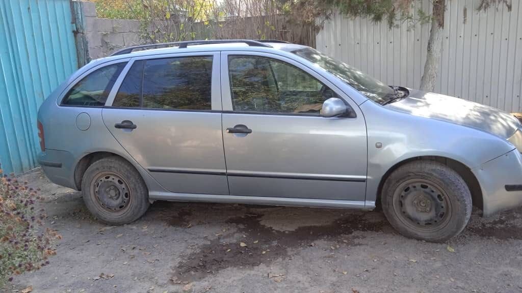 Skoda Fabia: 2002 г., 1.4 л, Автомат, Бензин, Универсал: фото 7