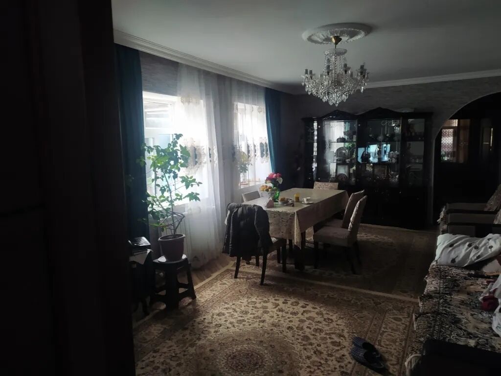 4 otaqlı, 135 kv. m, Kredit yoxdur, Yeni təmirli