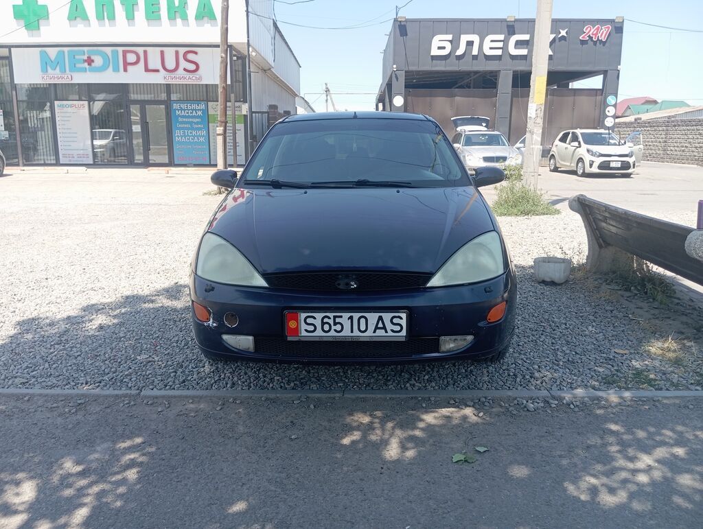 Ford Focus: 2003 г., 1.6 л, Механика, Бензин, Хэтчбэк: фото 4