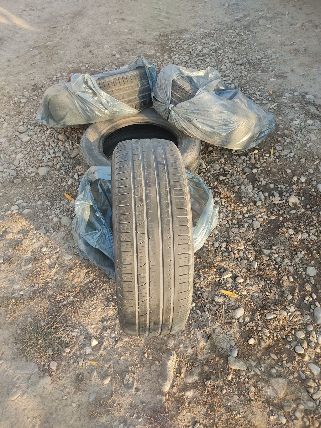 Комплект летних шин 215/65 R17 99V - Размер: 215/65 R17 - Индекс: фото 1