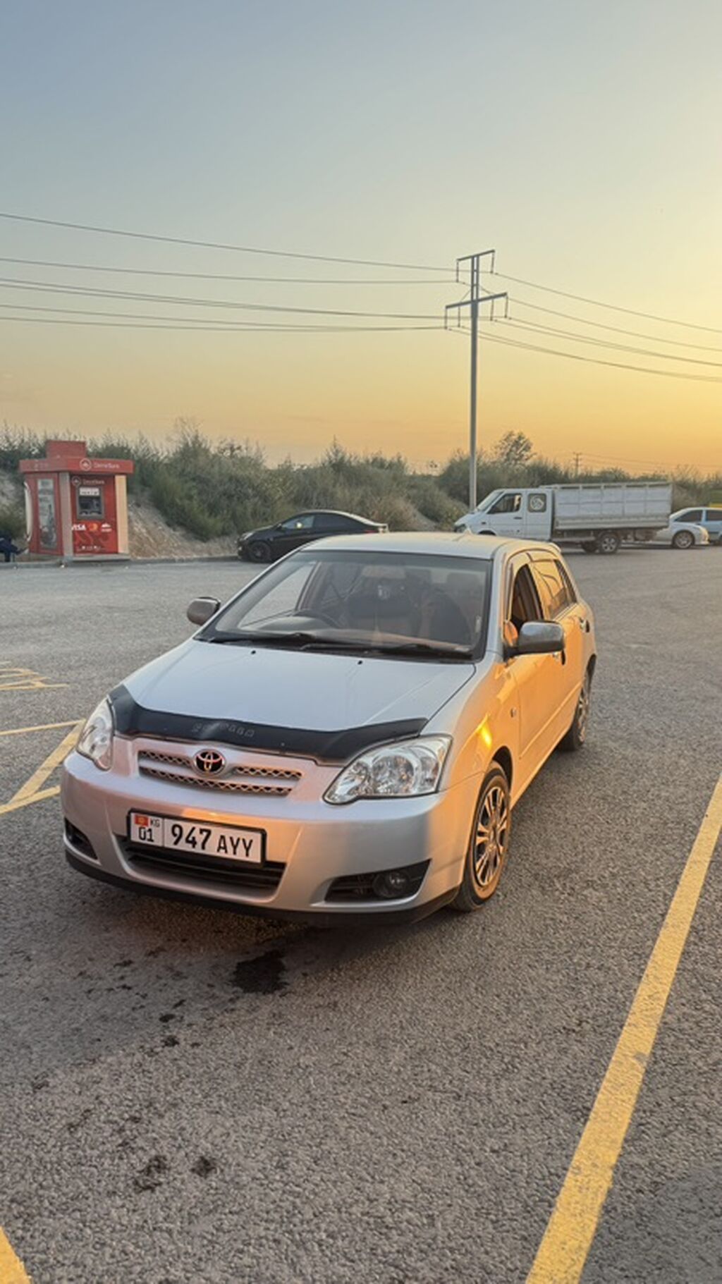 Toyota Allex: 2004 г., Автомат, Бензин, Хэтчбэк: фото 1