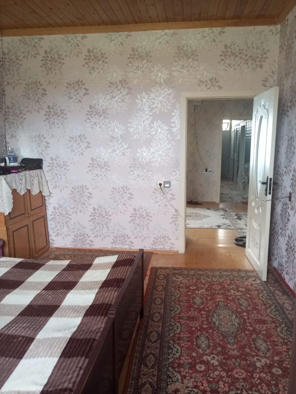 Satılır: həyət evi - Tikili: 1 mərtəbəli, bütöv birmərtəbə plan