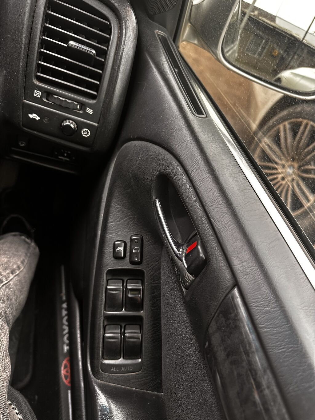 Toyota Aristo: 2001 г., 3 л, Автомат, Бензин, Седан: фото 5