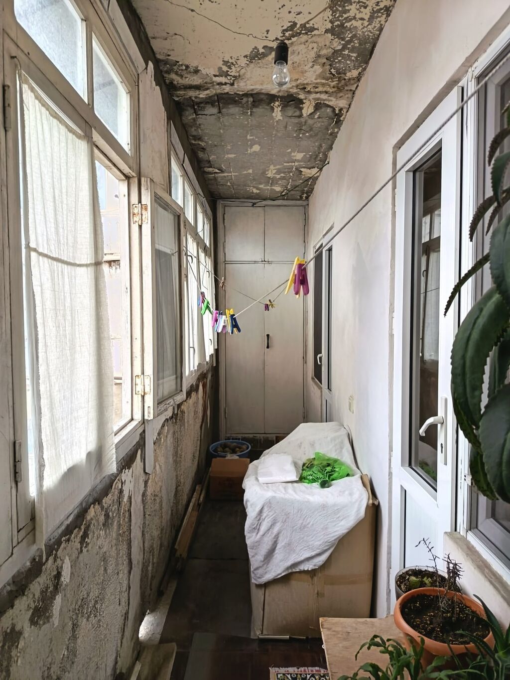 Bakı, 7-ci mikrorayon, 4 otaqlı, Köhnə tikili, m. Azadlıq Prospekti, 87 kv. m